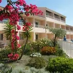Restaurant L' Empereur آلُريا