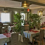 Restaurant L' Empereur آلُريا