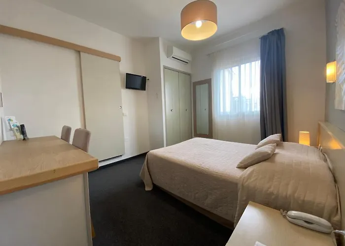 Hotell Restaurant L' Empereur Aléria