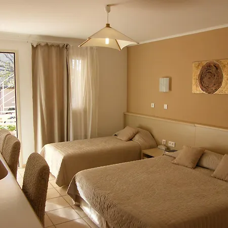 Hotell Restaurant L' Empereur Aléria