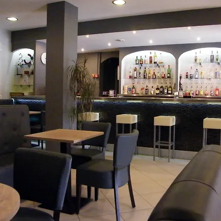 Hotel Restaurant L' Empereur Aleria (Corsica)