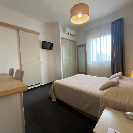 Hotel Restaurant L' Empereur Aleria (Corsica)