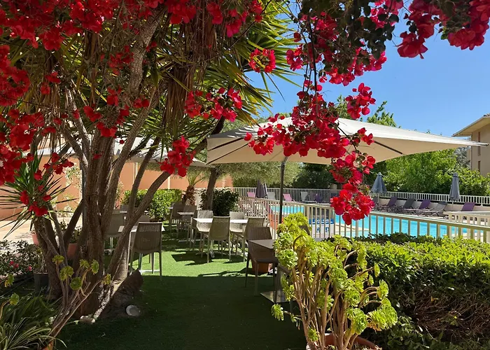 Restaurant L' Empereur 3* آلُريا