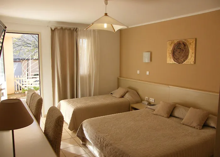 فندق Restaurant L' Empereur آلُريا