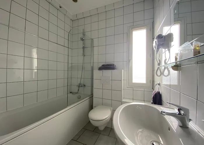 Restaurant L' Empereur 3* آلُريا