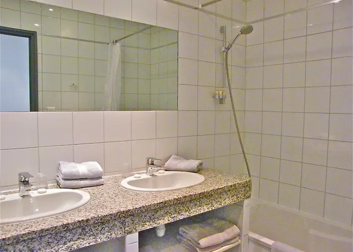 Restaurant L' Empereur فندق 3*